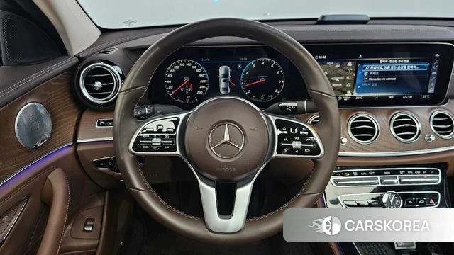 Mercedes-Benz E-Class W213 2019 Белый из Кореи, фото 6
