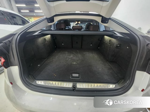 BMW 6 Series GT (G32) 2022 Белый из Кореи, фото 6