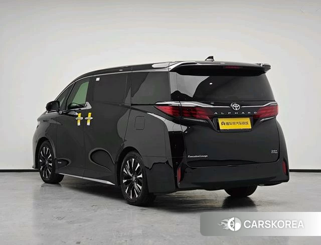 Toyota Elfa 2023 Черный из Китая, фото 6