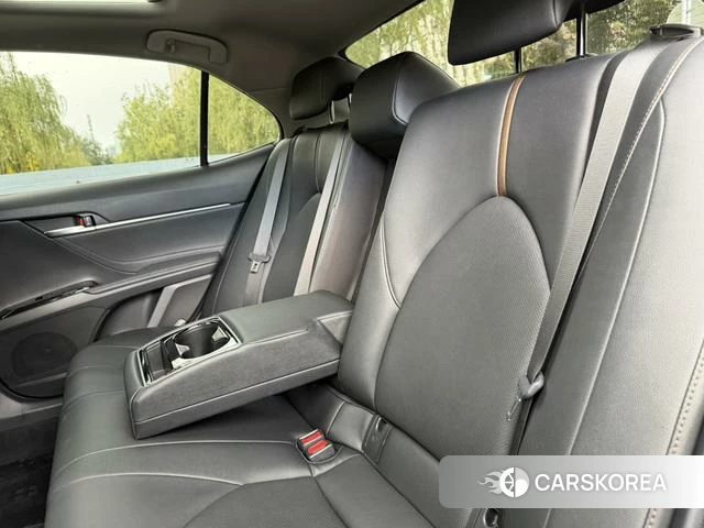 Toyota Camry 2021 Белый из Китая, фото 6