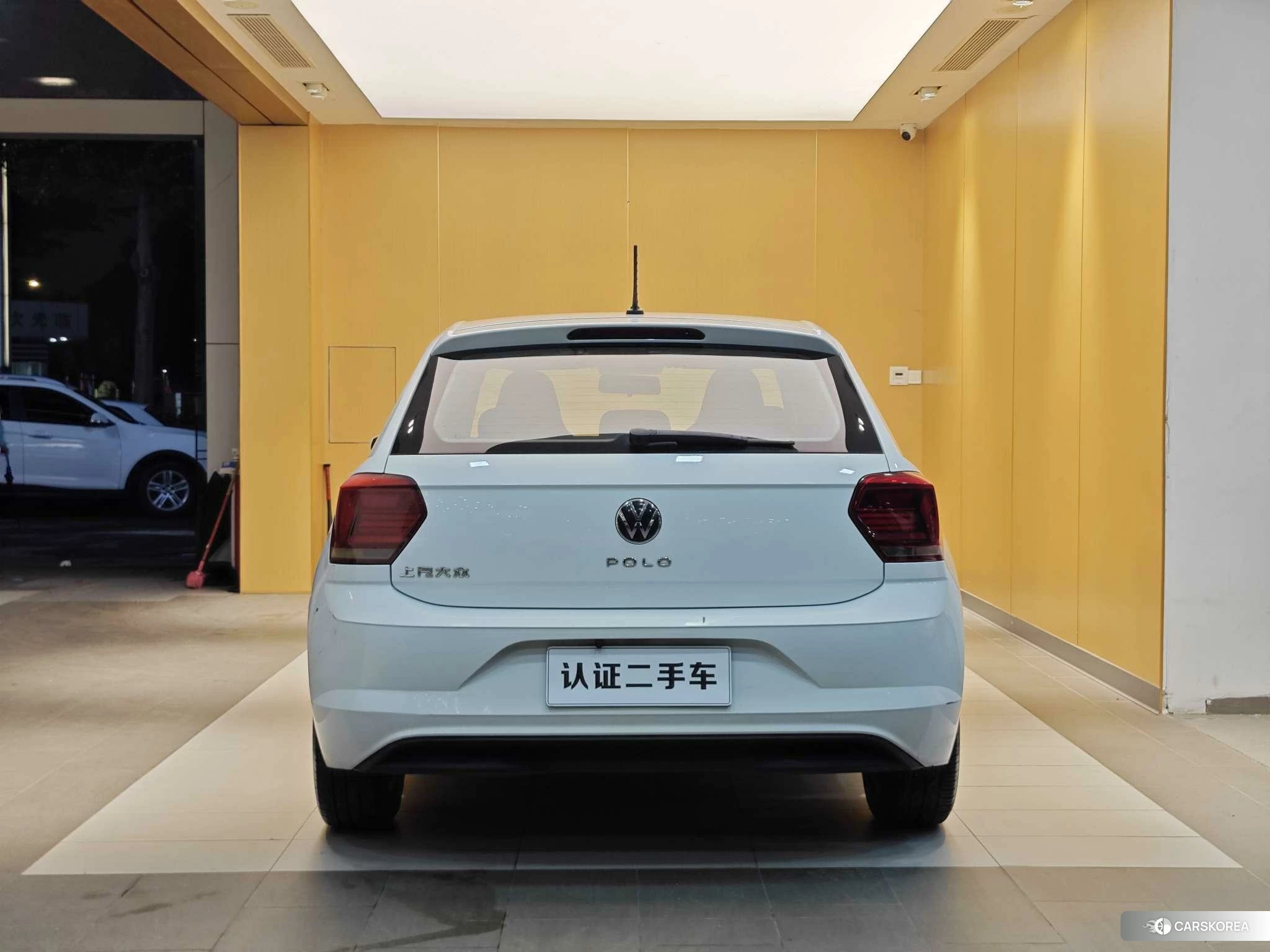 Volkswagen Polo 2023 Белый из Китая, фото 6