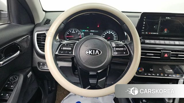 Kia Seltos 2021 Белый из Кореи, фото 6