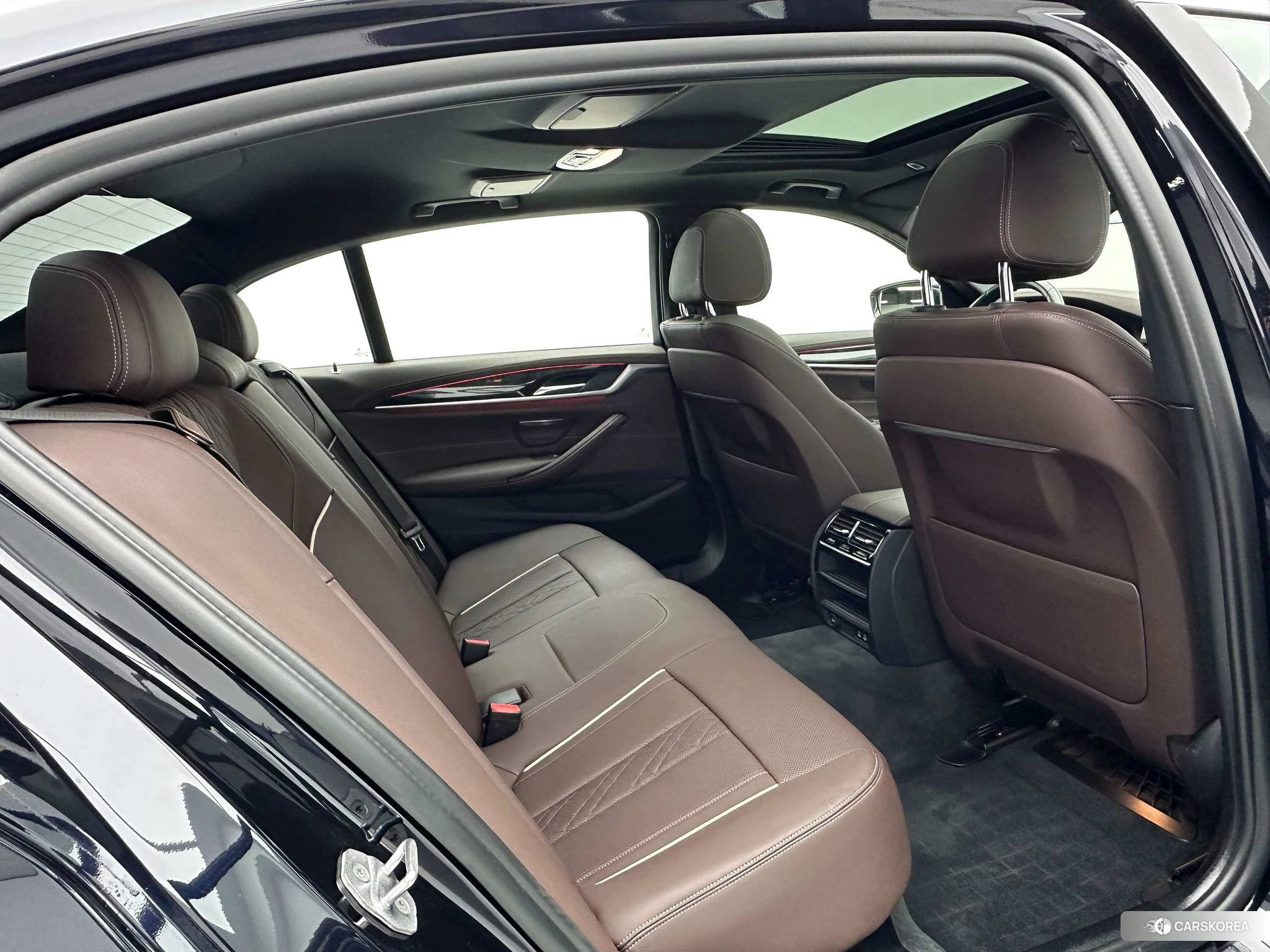 BMW 5 series 2021 Черный из Китая, фото 6