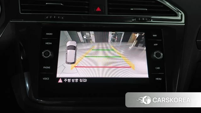 Volkswagen Tiguan second Generation 2020 Белый из Кореи, фото 6