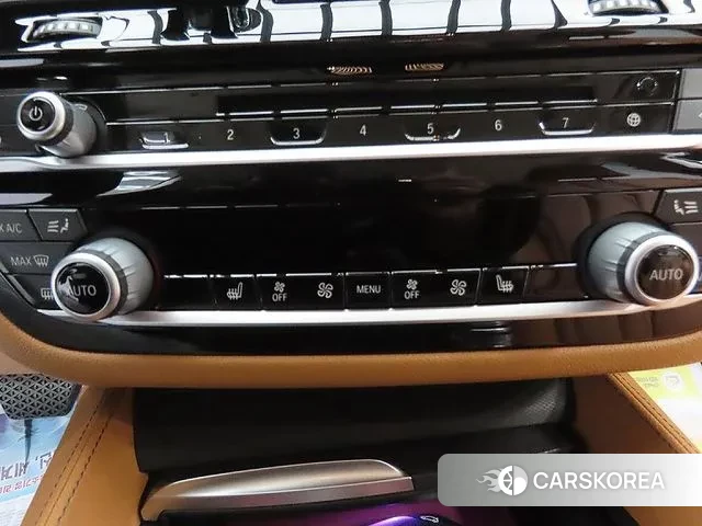 BMW 5 Series (G30) 2018 Синий из Кореи, фото 6