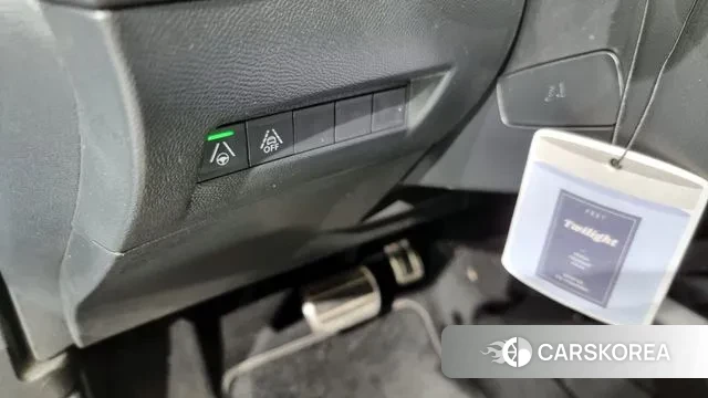 Peugeot e-2008 second generation 2023 Синий из Кореи, фото 6