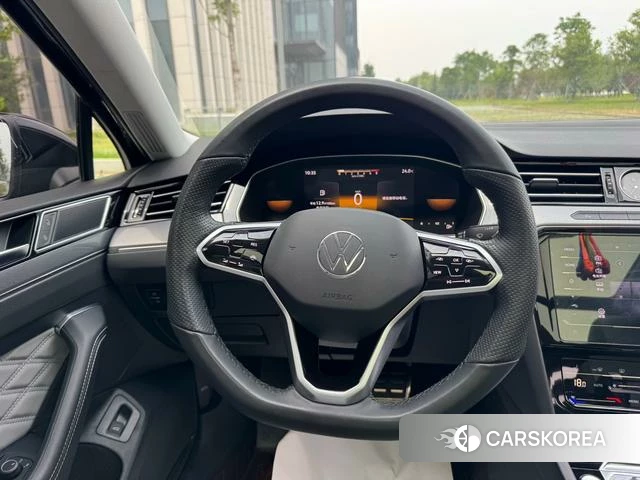 Volkswagen Magotan 2024 Черный из Китая, фото 6