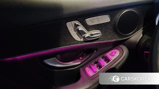 Mercedes-Benz GLC-Class X253 2021 Белый из Кореи, фото 6