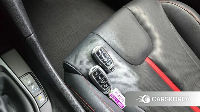 Hyundai Veloster (JS) 2018 Белый из Кореи, фото 6