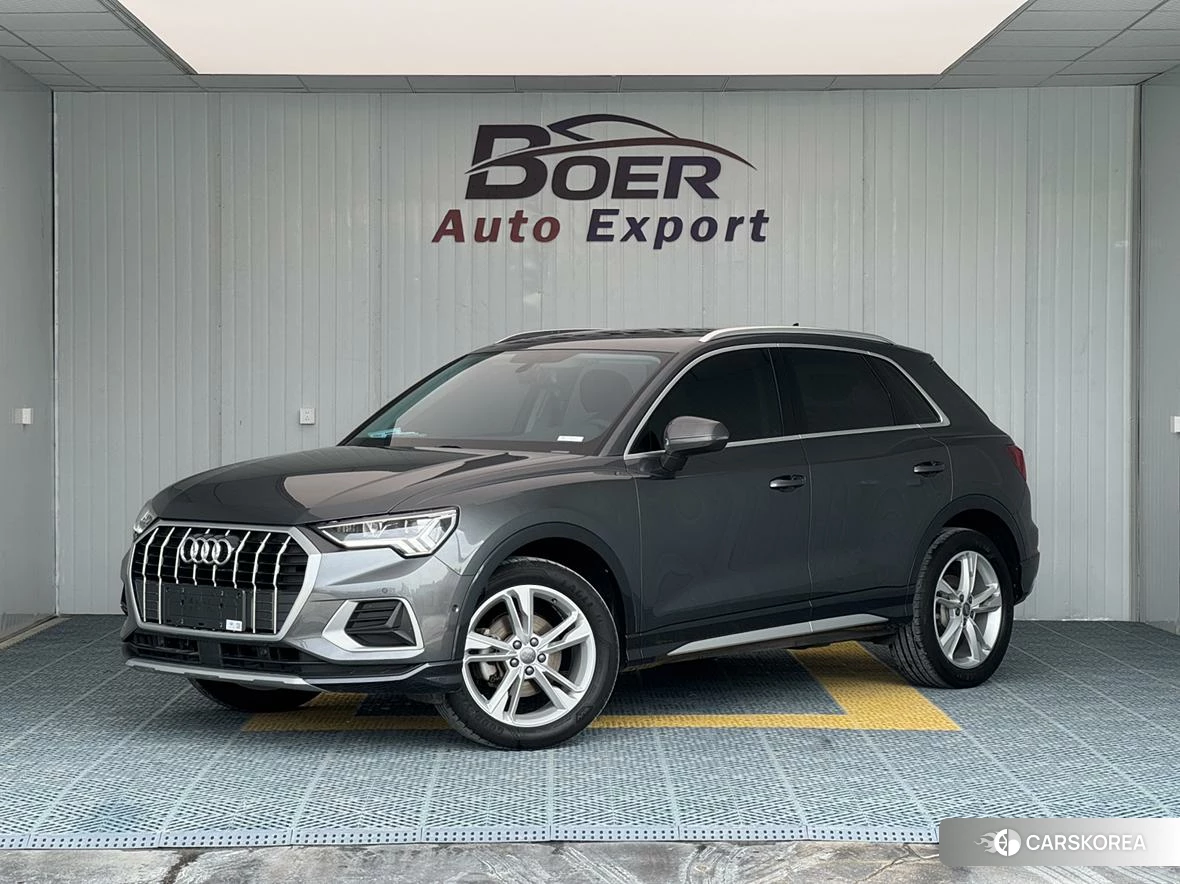 Audi Q3 2020 Темно-серый из Китая, фото 6