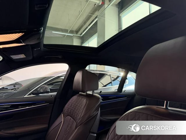 BMW 5 Series (G30) 2022 Черный из Кореи, фото 6