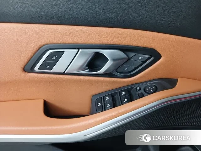 BMW 3 Series (G20) 2023 Белый из Кореи, фото 6