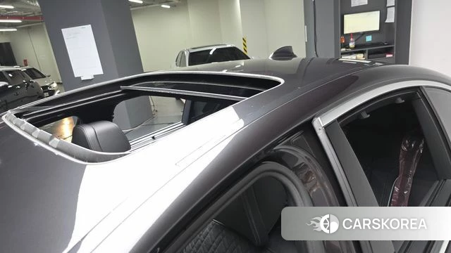BMW 5 Series (G30) 2019 Серый из Кореи, фото 6