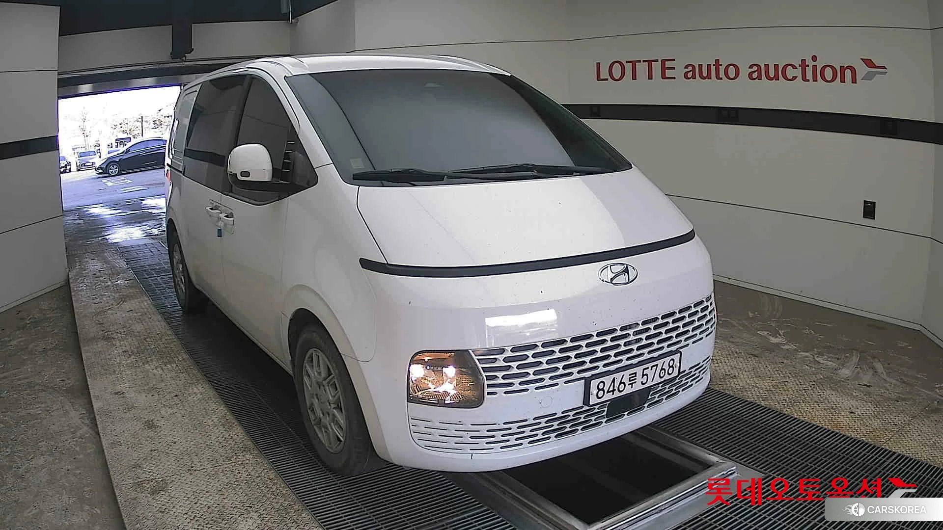 Hyundai Staria 2022 Белый из Кореи, фото 6