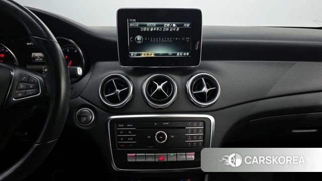 Mercedes-Benz GLA-Class X156 2018 Черный из Кореи, фото 6