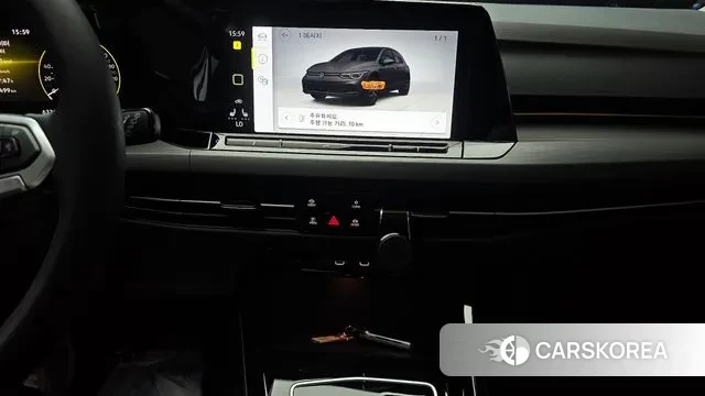 Volkswagen Golf 8th Generation 2024 Белый из Кореи, фото 6