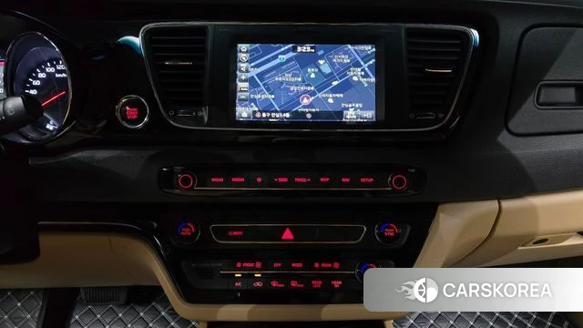 Kia The New Carnival 2018 Белый из Кореи, фото 6