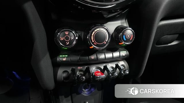Mini Cooper 2022 Черный из Кореи, фото 6