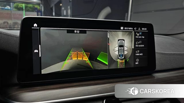 BMW 5 Series (G30) 2021 Серебристо-серый из Кореи, фото 6
