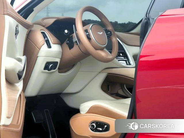 Aston Martin DBX 2022 Красный из Кореи, фото 6
