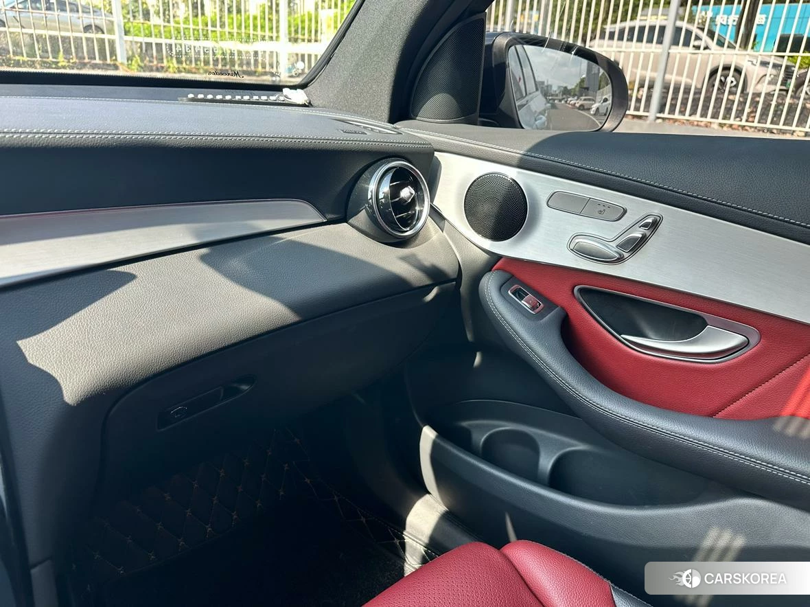 Mercedes-Benz GLC Coupe 2021 Белый из Китая, фото 6