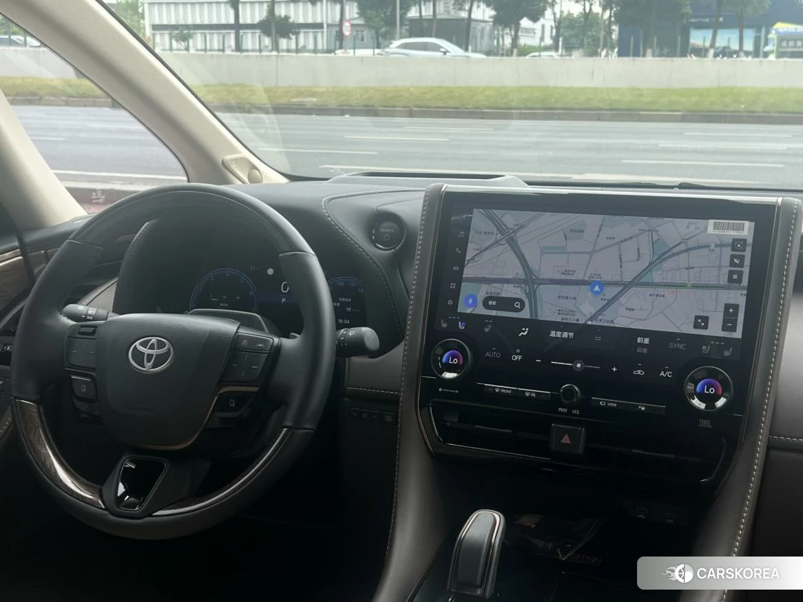 Toyota Elfa 2023 Белый из Китая, фото 6