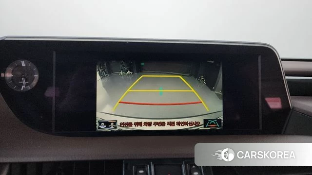 Lexus ES300h 7th generation 2019 Жемчужный цвет из Кореи, фото 6