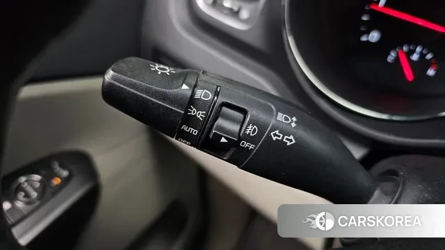 Kia The New Carnival 2018 Серебряный из Кореи, фото 6