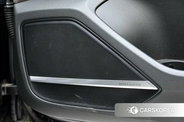 Audi A8 PHEV 2022 Черный из Китая, фото 6