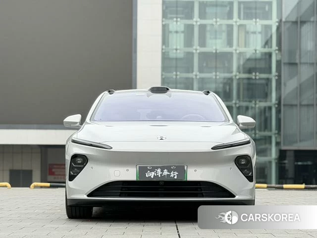 Weilai ET7 2025 Серебристо-серый из Китая, фото 6