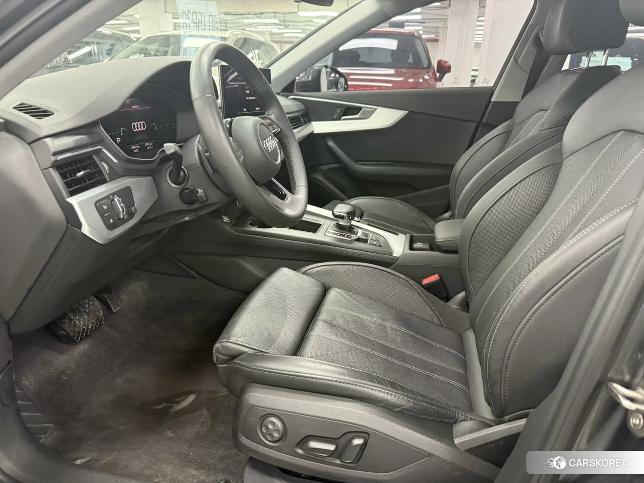 Audi A4L 2020 Темно-серый из Китая, фото 6