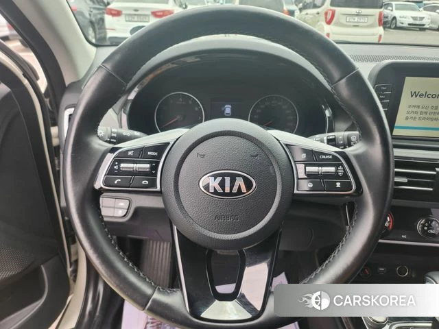 Kia Seltos 2021 Белый из Кореи, фото 6