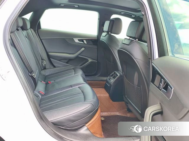 Audi A4L 2024 Белый из Китая, фото 6