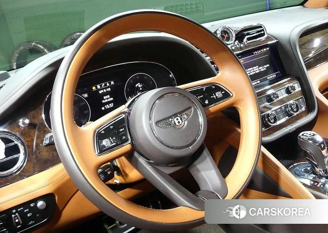 Bentley Bentayga 2021 Синий из Кореи, фото 6
