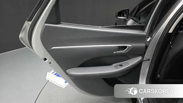 Hyundai Sonata (DN8) 2021 Серебристо-серый из Кореи, фото 6