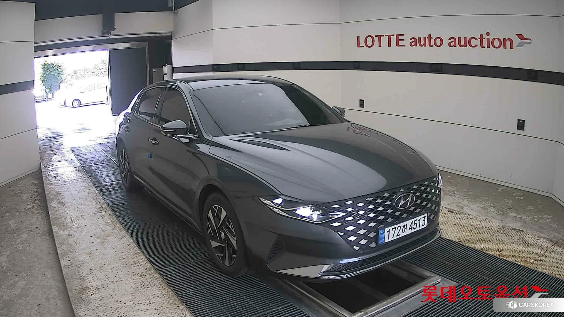 Hyundai Grandeur Hybrid 2023 Nocturne Grey Metallic из Кореи, фото 6