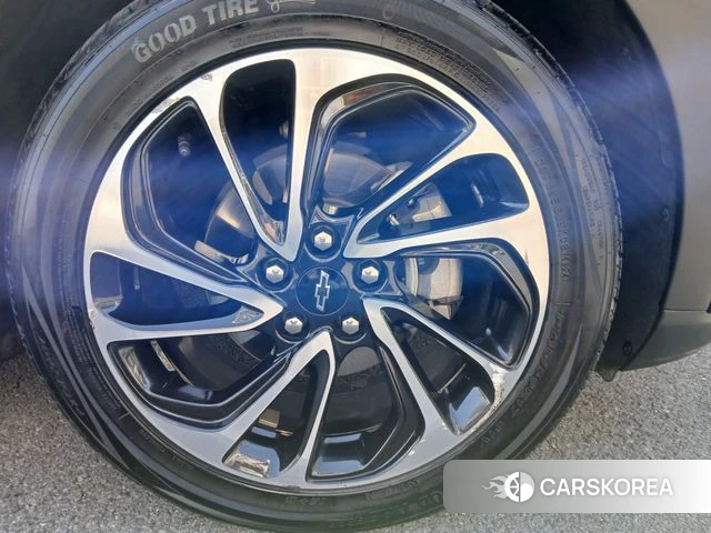 Chevrolet (GM Daewoo) Bolt EUV 2023 Черный из Кореи, фото 6