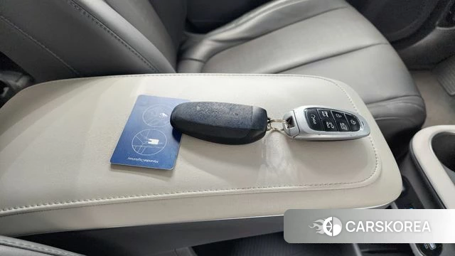 Hyundai Ionic 5 2021 Серебристо-серый из Кореи, фото 6