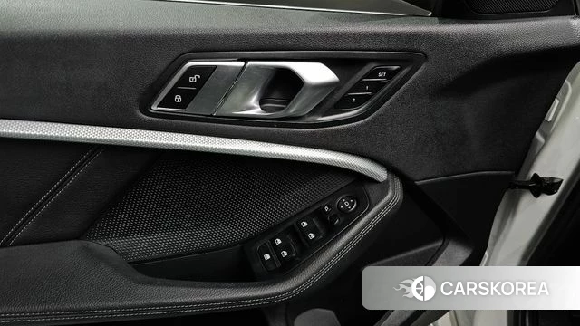 BMW 1 Series (F40) 2021 Белый из Кореи, фото 6