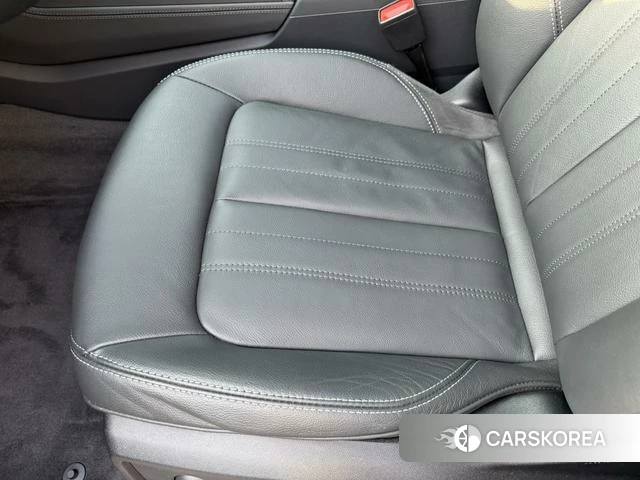 Audi Q5L 2021 Черный из Китая, фото 6