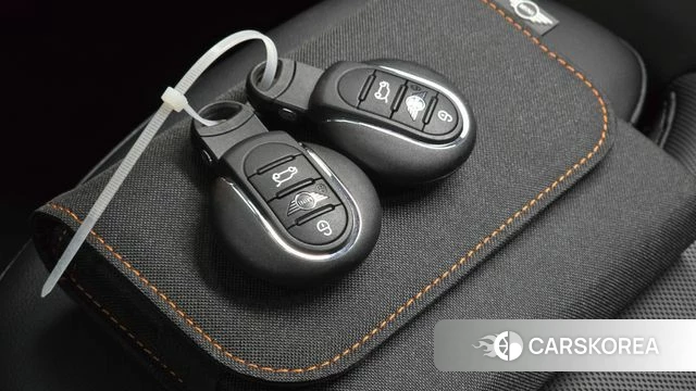 Mini Cooper Clubman 2021 Серебряный из Кореи, фото 6