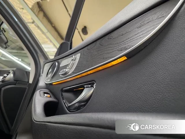 Mercedes-Benz GLC-Class X253 2019 Серый из Кореи, фото 6