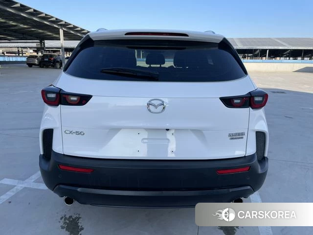 Mazda CX-50 line also 2024 Белый из Китая, фото 6