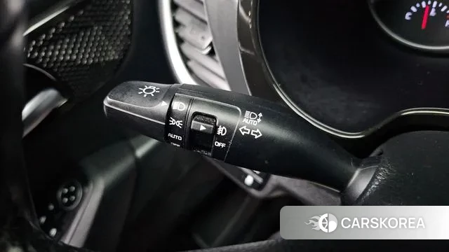 Kia Seltos 2022 Белый из Кореи, фото 6