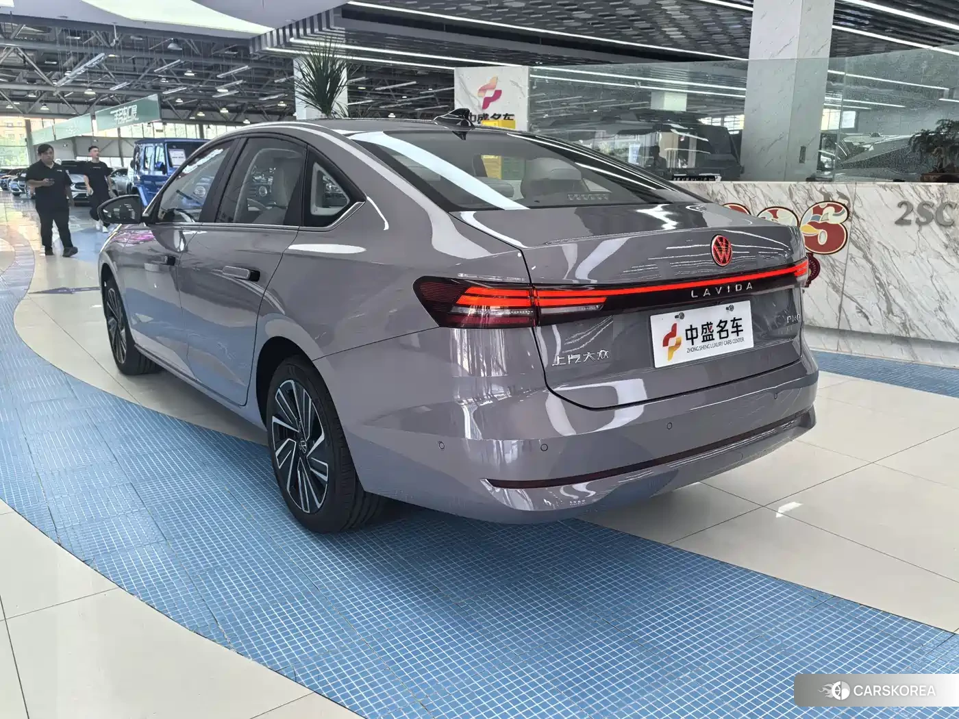 Volkswagen Lavida 2025 Red/purple из Китая, фото 6