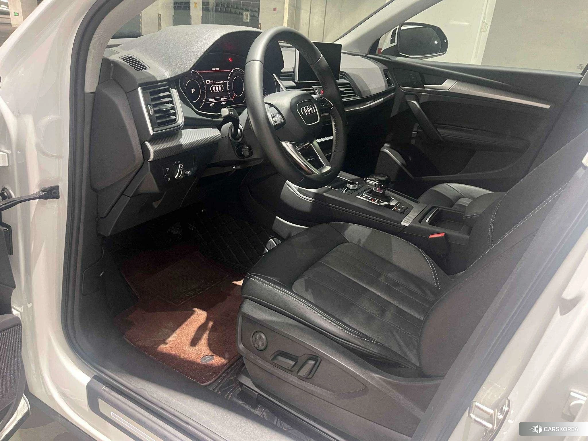 Audi Q5L 2019 Белый из Китая, фото 6