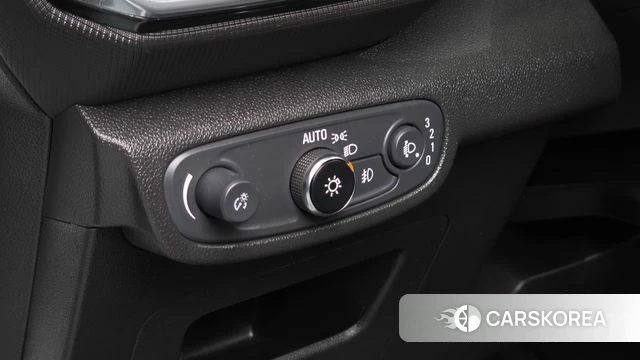 Chevrolet (GM Daewoo) Trailblazer 2021 Белый из Кореи, фото 6