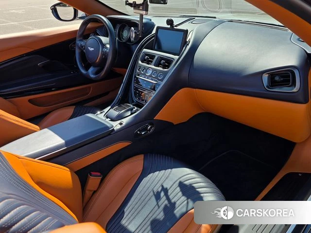 Aston Martin DB11 2019 Белый из Кореи, фото 6