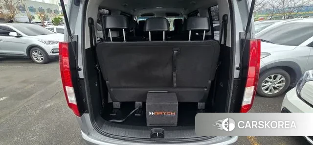 Hyundai Staria 2022 Серебристо-серый из Кореи, фото 6