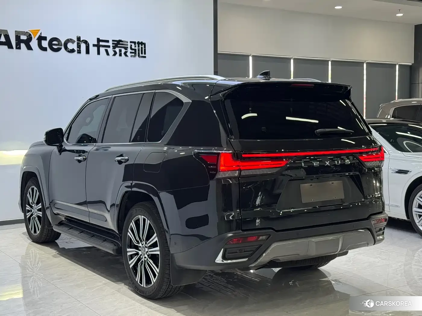 Lexus LX 2025 Черный из Китая, фото 6